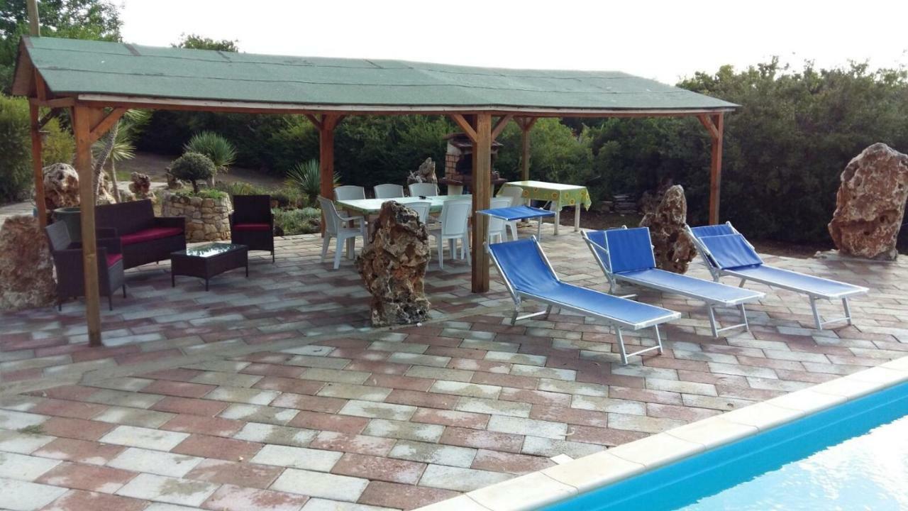 Tottubella Villa Angioj מראה חיצוני תמונה